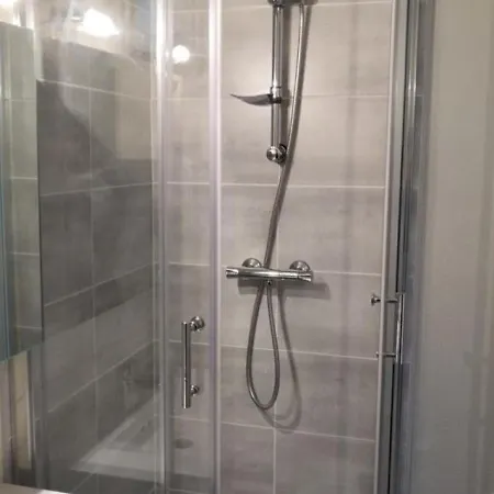 公寓 Confortable Proche Des Thermes Avec Balcon Et Wifi - Fr-1-541-53 *